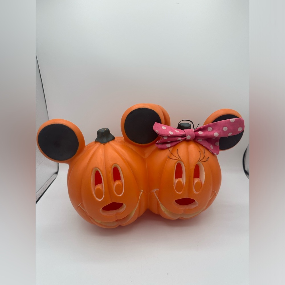 Disney Mickey and Minnie Mouse Halloween Jack-O-Lantern Pumpkin Blow Mold Light